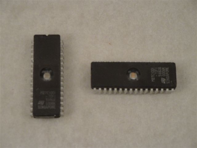 27C1001-70    CMOS EPROM 128Kx8 70ns CDIP32