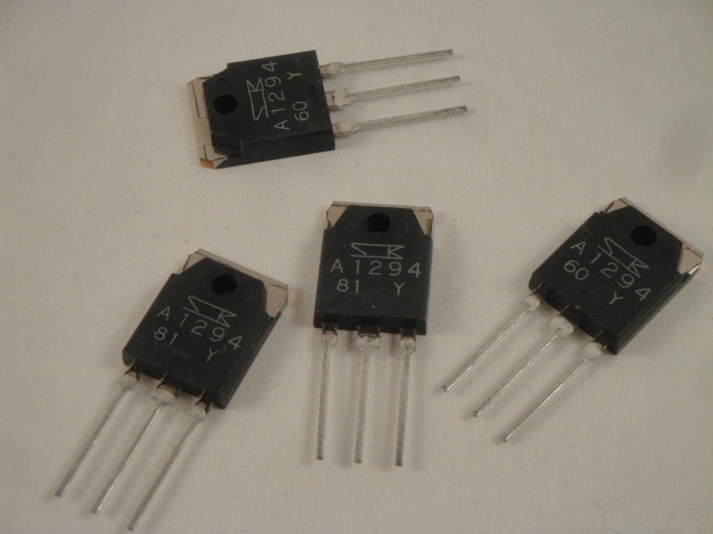 2SA1294 PNP NF/S-L 230V 15A 130W 35MHz, TO218, 18j