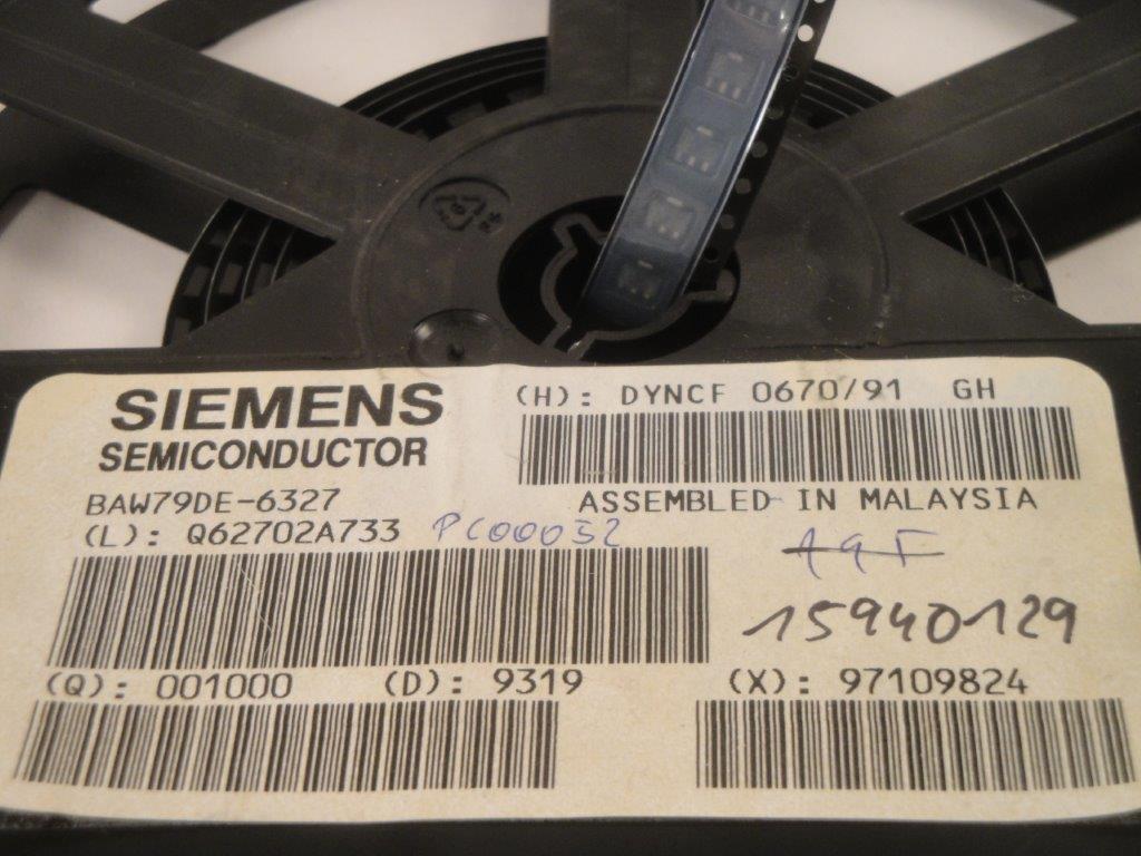 BAW79 DE GEG SMD   Si-Diode Dual Uni 400V 1A   39p SOT89