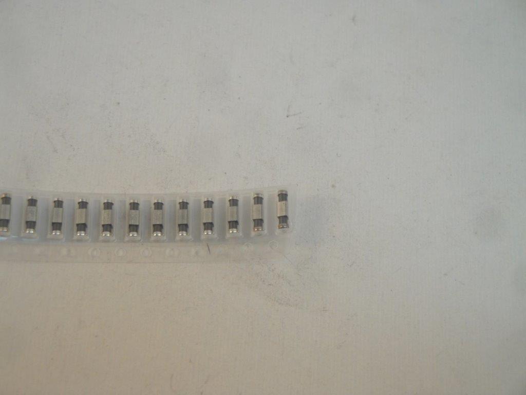 NFE61PT472   EMI-Filter 4700pF 50V, SMD