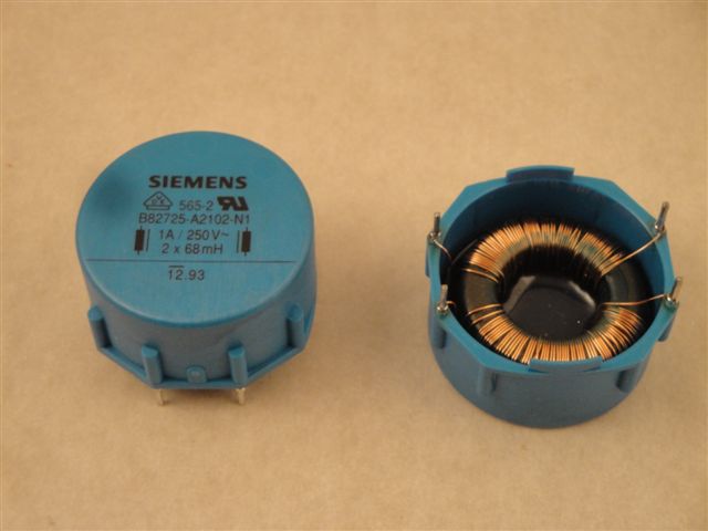 Netzdrossel 68mH x2, 1A/250V Rm40x15mm, liegend, B82725-A2102-N Netzdrossel 68mH x2, 1A/250V Rm40x15mm, liegend, B82725-A2102-N