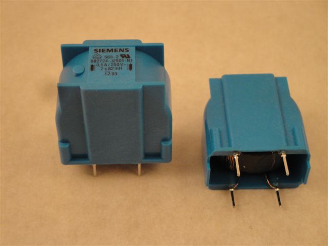 Netzdrossel 82mH x2, 0,5A/250V Rm12,5x15mm, stehend, B82724-J250 Netzdrossel 82mH x2, 0,5A/250V Rm12,5x15mm, stehend, B82724-J250