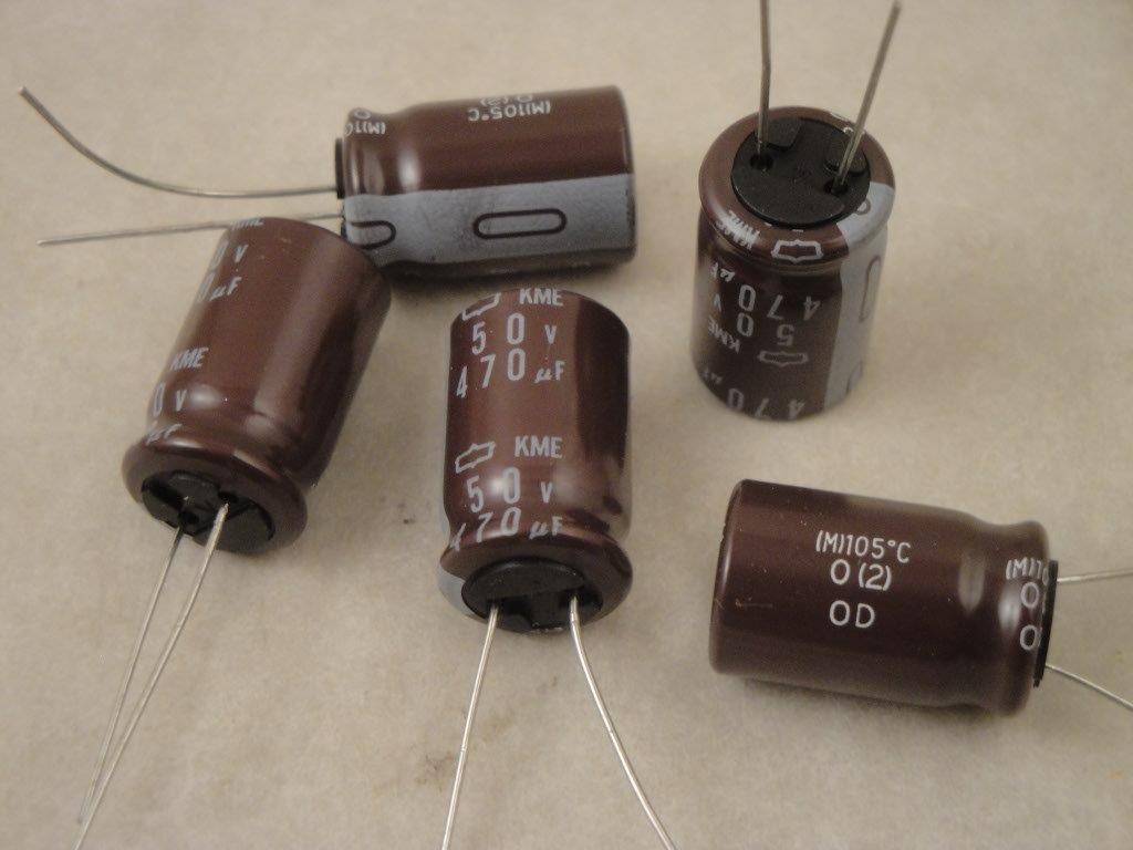 THKM 50 V 470 uF  Elko-steht 105�C 10x20mm RM5