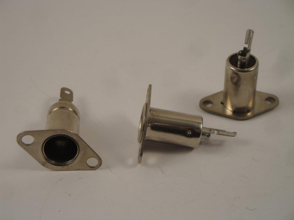 Auto-Antenneneinbaubuchse