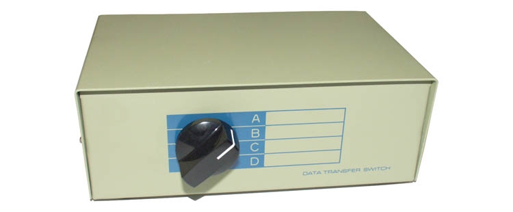 COM704  T-Switch DS9 1-4  (5 x SUB-D 9 pol.)