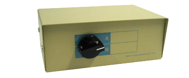 COM703  T-Switch DS9 1-2  (3 x SUB-D 9 pol.)