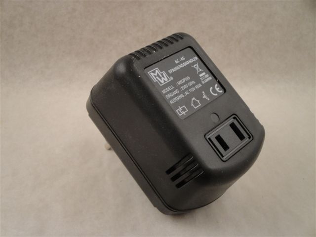 Netzspannungswandler 45W 200-240V / 100-120V