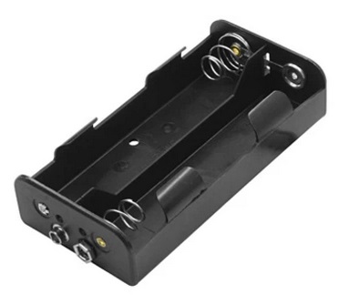 4 X UM 2  Batteriehalter 4xBaby C Druckanschluss