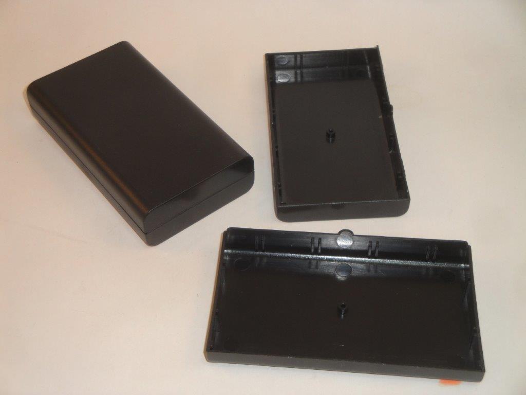 SD10SW  123x70x29mm  ABS-Halbschalengeh�use, schwarz