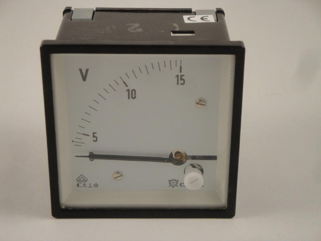 ST72 15V Dreheisenvoltemeter Kl 1,5 CELSA EQ72 ST72 15V Dreheisenvoltemeter Kl 1,5 CELSA EQ72