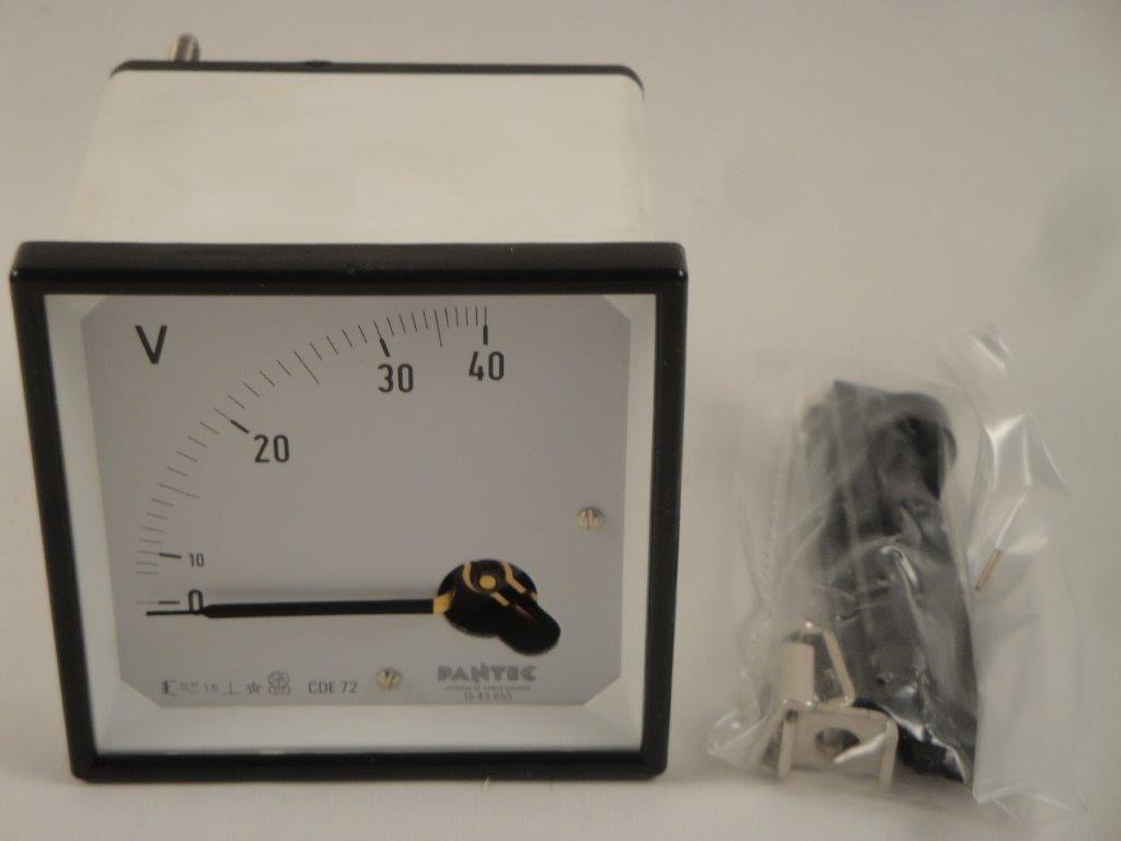 ST72  40V Dreheisenvoltemeter Kl 1,5 Pantec CDE72 - ohne Glas