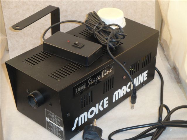 Nebelmaschine FM-700, Monacor 380530