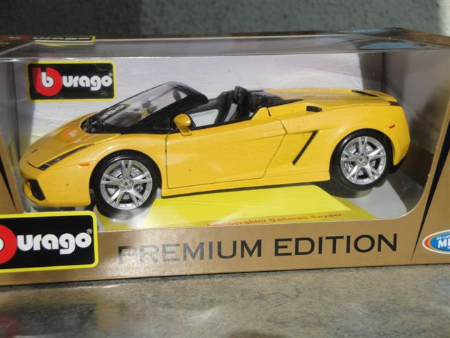 Lamborghini Gallardo Spyder, gelb  1:18  burago 12016