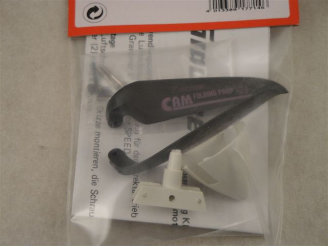 CAM FOLDING PROP 15x8cm  6x3",  Graupner 1335.15.8