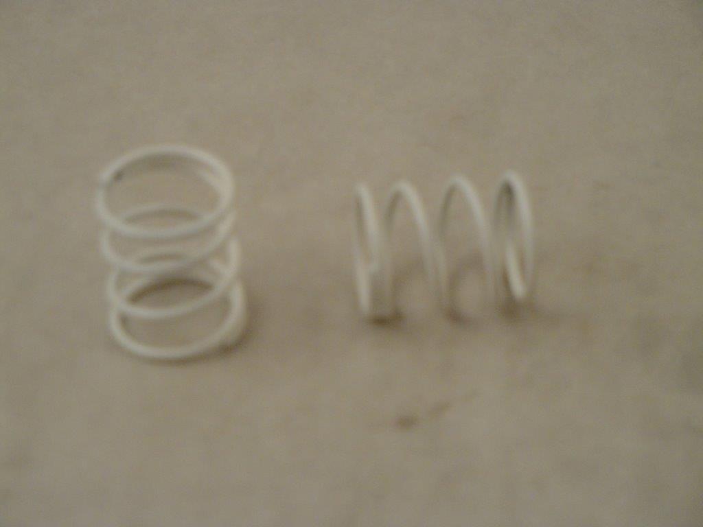 Tourenwagenfeder 1,3mm wei�, 2St�ck, Graupner 96613 GM6613