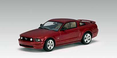 Ford Mustang GT 2005 2004, rot  1:43  AUTOart 52762