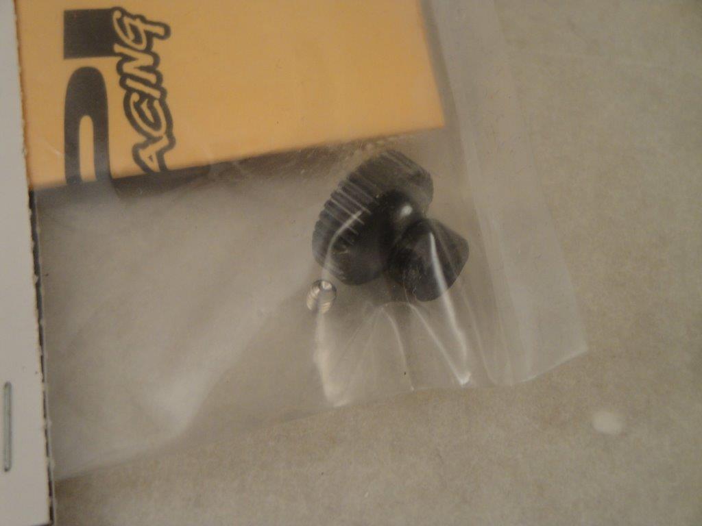Ritzel 33 Z�hne 64dp / 0,4M, HPI 6633