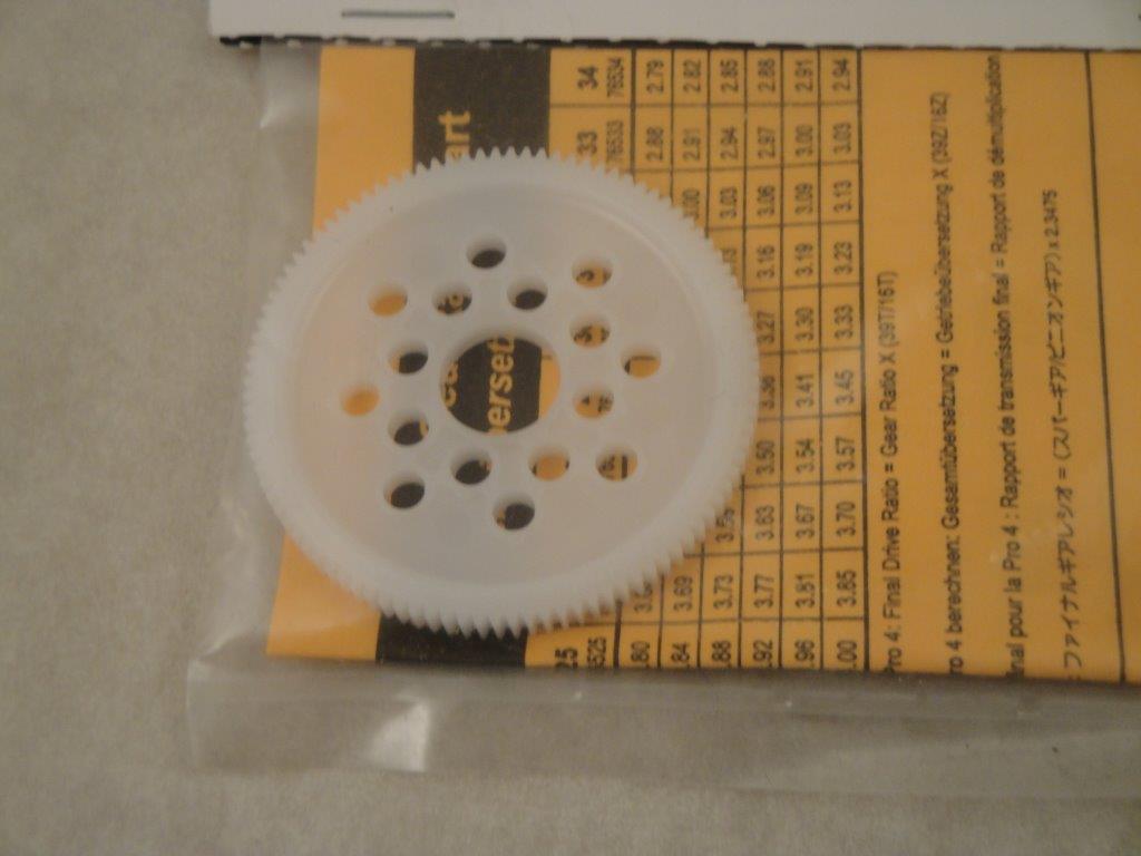 Hauptzahnrad 99 Z�hne 64dp Delrin, HPI 76599