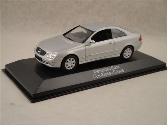 Mercedes Benz CLK-Klasse Coupe, silber  1:43  Minichamps