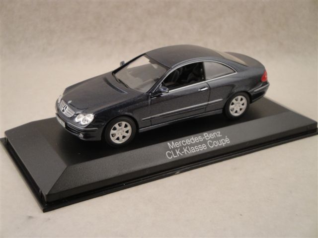 Mercedes Benz CLK-Klasse Coupe, blau  1:43  Minichamps