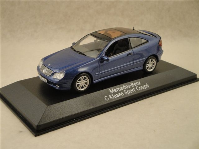Mercedes Benz C-Klasse Sport-Coupe, blau  1:43  Minichamps