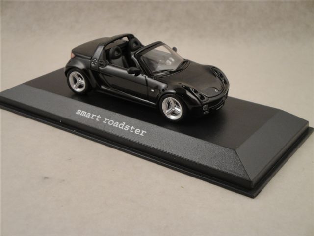 Smart Roadster, schwarz 1:43 Minichamps Smart Roadster, schwarz 1:43 Minichamps