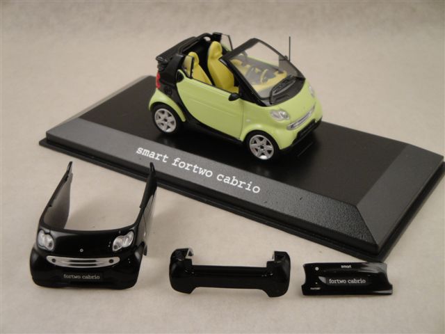 Smart fortwo cabrio, gr�n  1:43  Minichamps