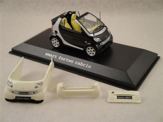 Smart fortwo cabrio, schwarz 1:43 Minichamps Smart fortwo cabrio, schwarz 1:43 Minichamps
