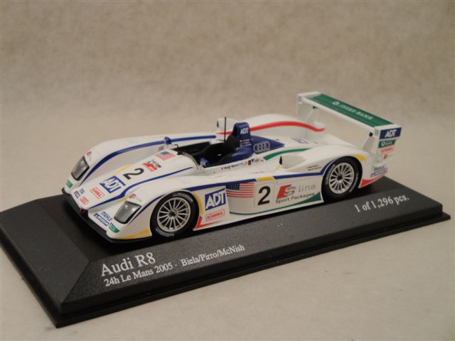 Audi R8  24h LeMans '05 3.  1:43  Minichamps 400051392