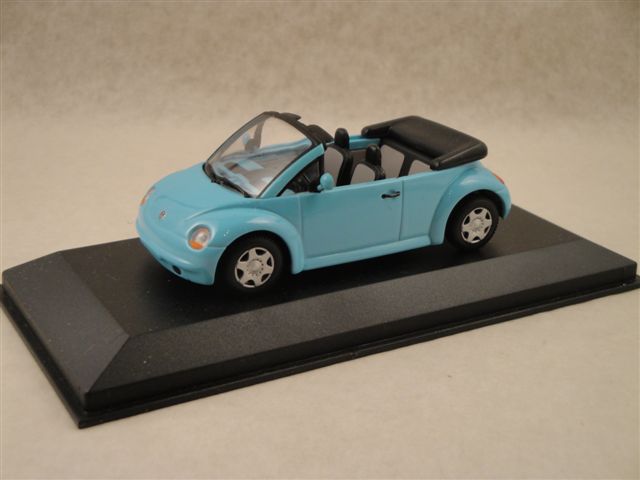 VW Beetle Concept Car Cabrio '94, hellblau 1:43 Minichamps 430 VW Beetle Concept Car Cabrio '94, hellblau 1:43 Minichamps 430