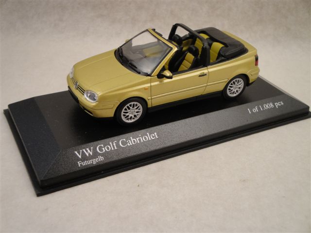 VW Golf Cabrio, gold 1:43 Minichamps 430058334 VW Golf Cabrio, gold 1:43 Minichamps 430058334