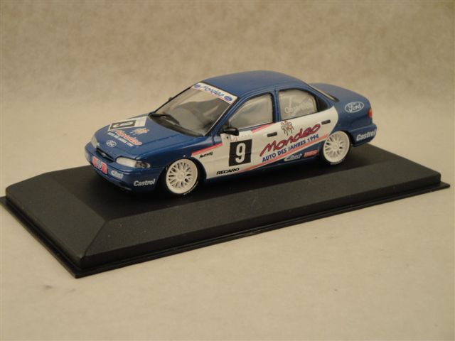 Ford Mondeo  ADAC TW-Cup '94, blau  1:43  Minichamps 430948009