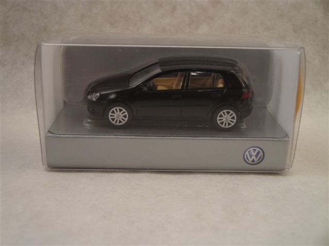 VW Golf V, schwarz  1:87  Wiking 1K0 099 301 041