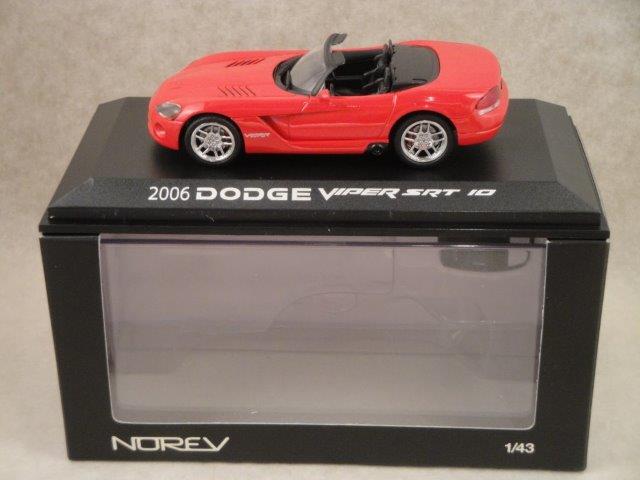 Dodge Viper SRT10 Convertible, rot  1:43  Norev 950025