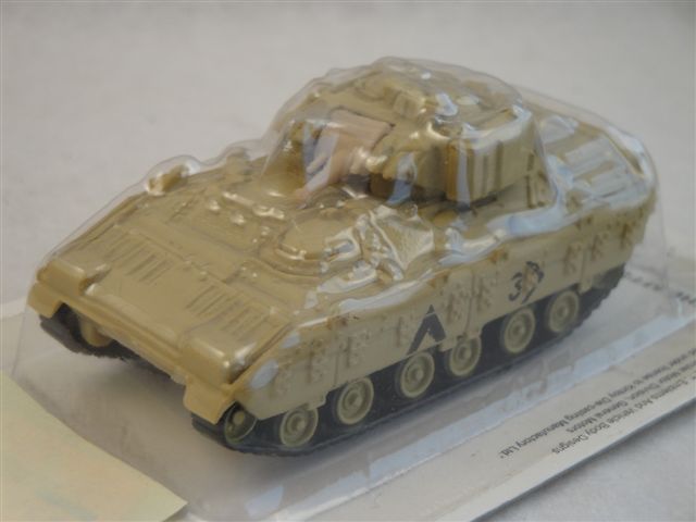 Milit�r, M-3 Bradley AFV Panzer, sand  1:87  Boley 2124