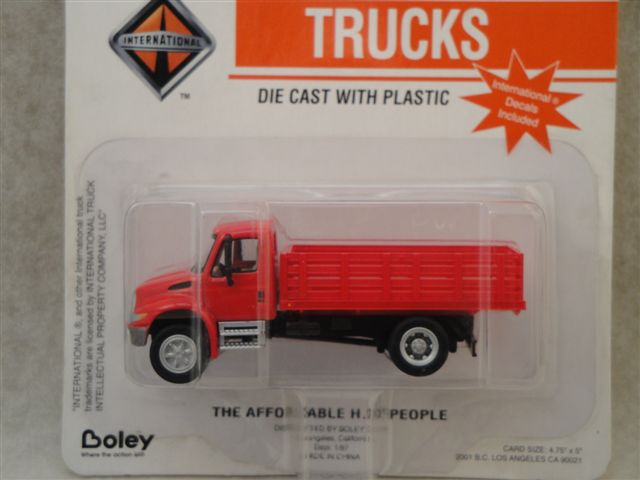 Trucks, 2-Achs LKW mit Beplankung, rot  1:87  Boley 4123-11