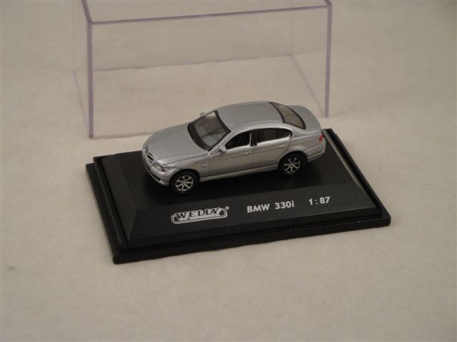 BMW 320i, silber  1:87, Welly