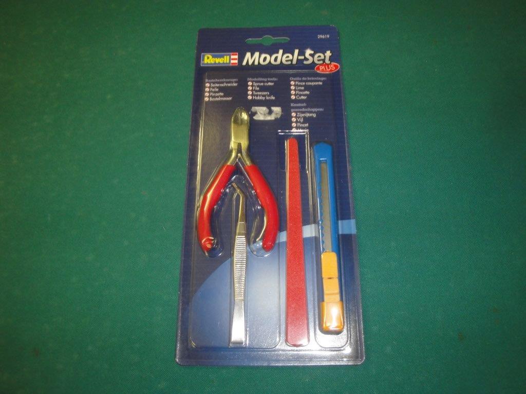 Model-Set Plus "Zusammenbau",  Revell 29619