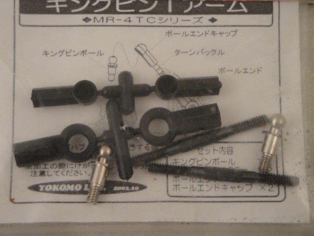 Querlenker oben auf King Pin, MR-4TC, Yokomo ZS007F
