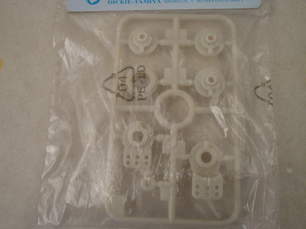 F-1 P-Teile Servo-Saver zu DF-03, DT-02,TB-01, Tamiya 0115065 F-1 P-Teile Servo-Saver zu DF-03, DT-02,TB-01, Tamiya 0115065